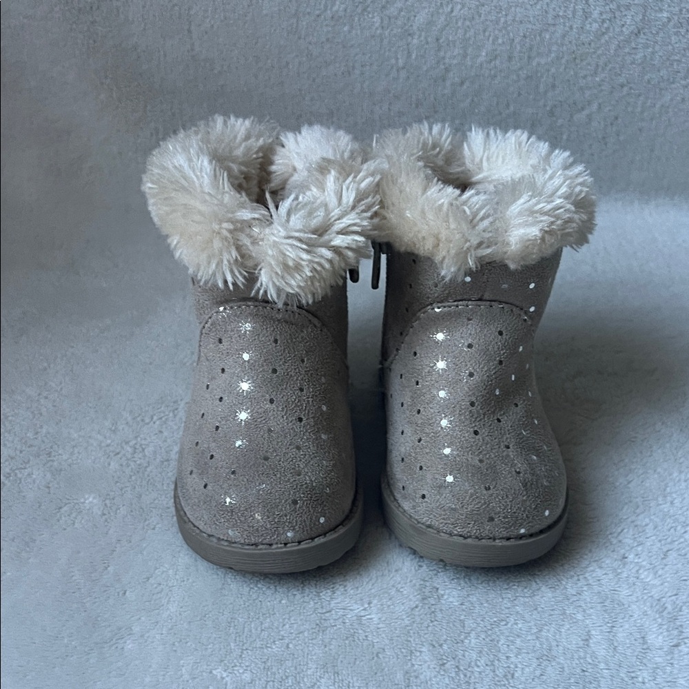 Cat & Jack Boots with Fur Lining
